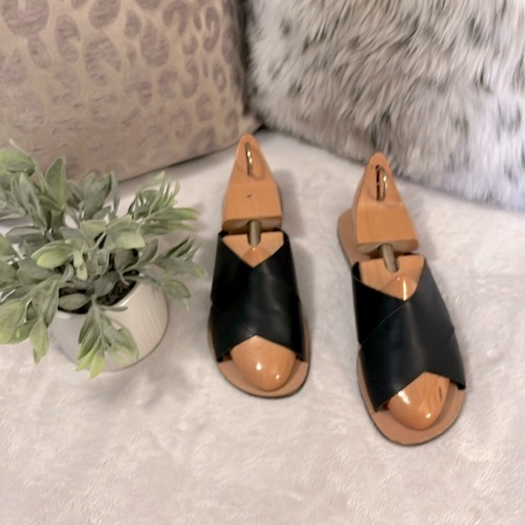 Topshop Criss Cross Faux Black Leather Slide Sandals Sz 37 - Picture 2 of 8
